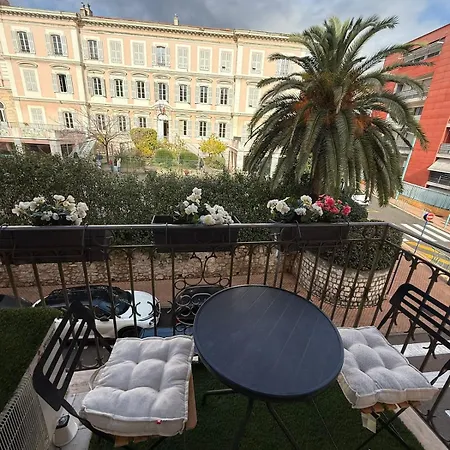 Appartement Seaside, Old City, Italian Border & Parking